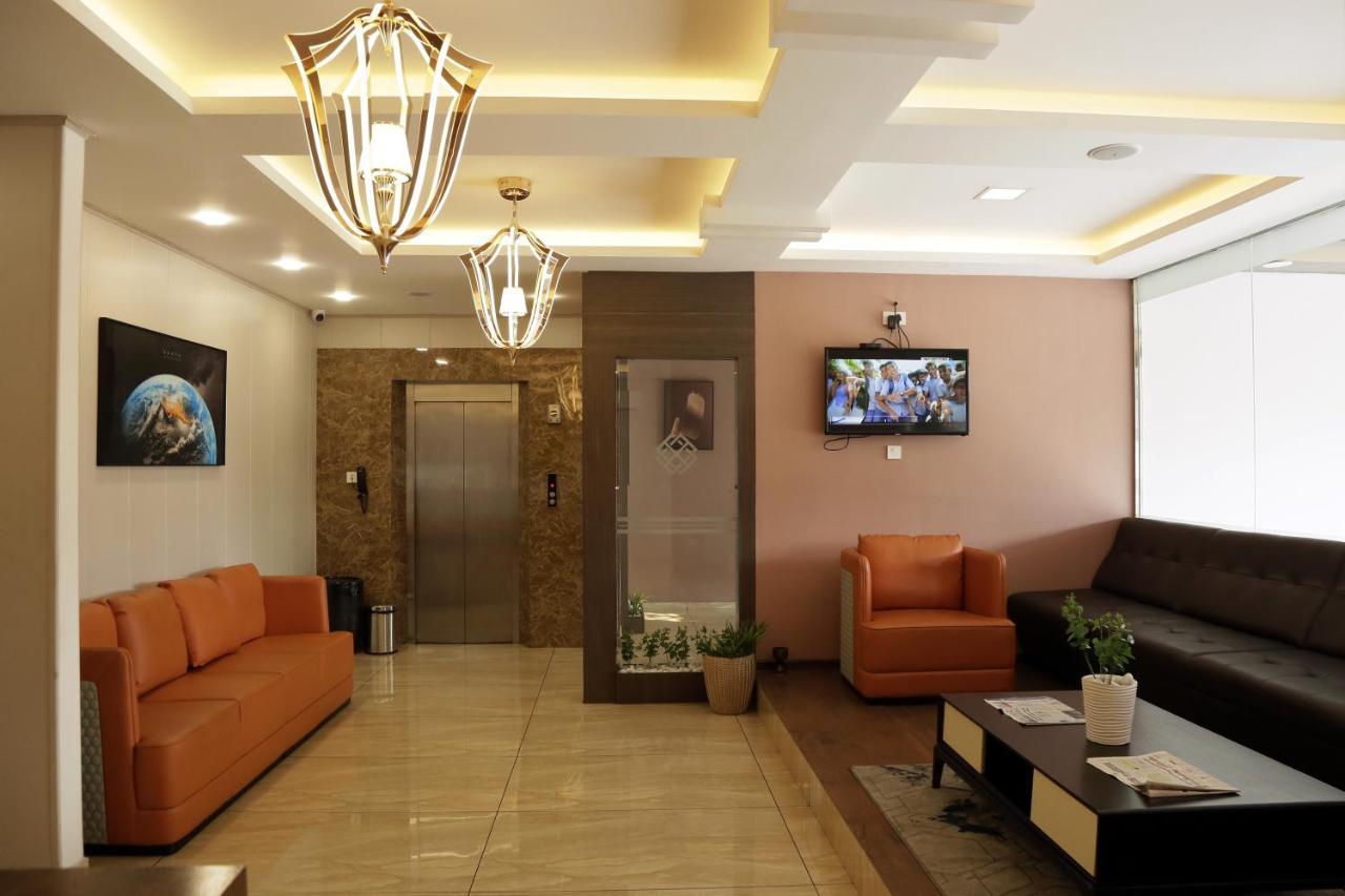 Hotel Esquina Residency Kochi Exterior foto